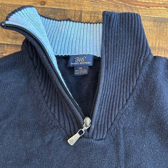 Brooks Brothers Navy sweater - Picture 2 of 4